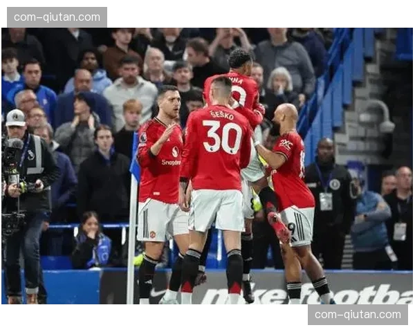 库尼亚第43分钟打入制胜球 曼联反击效率决定比赛